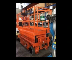 PIATTAFORMA SEMOVENTE VERTICALE
